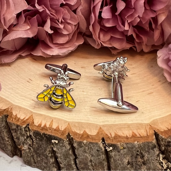 Black and Yellow Bumblebee Cufflinks - Picture 7 of 15